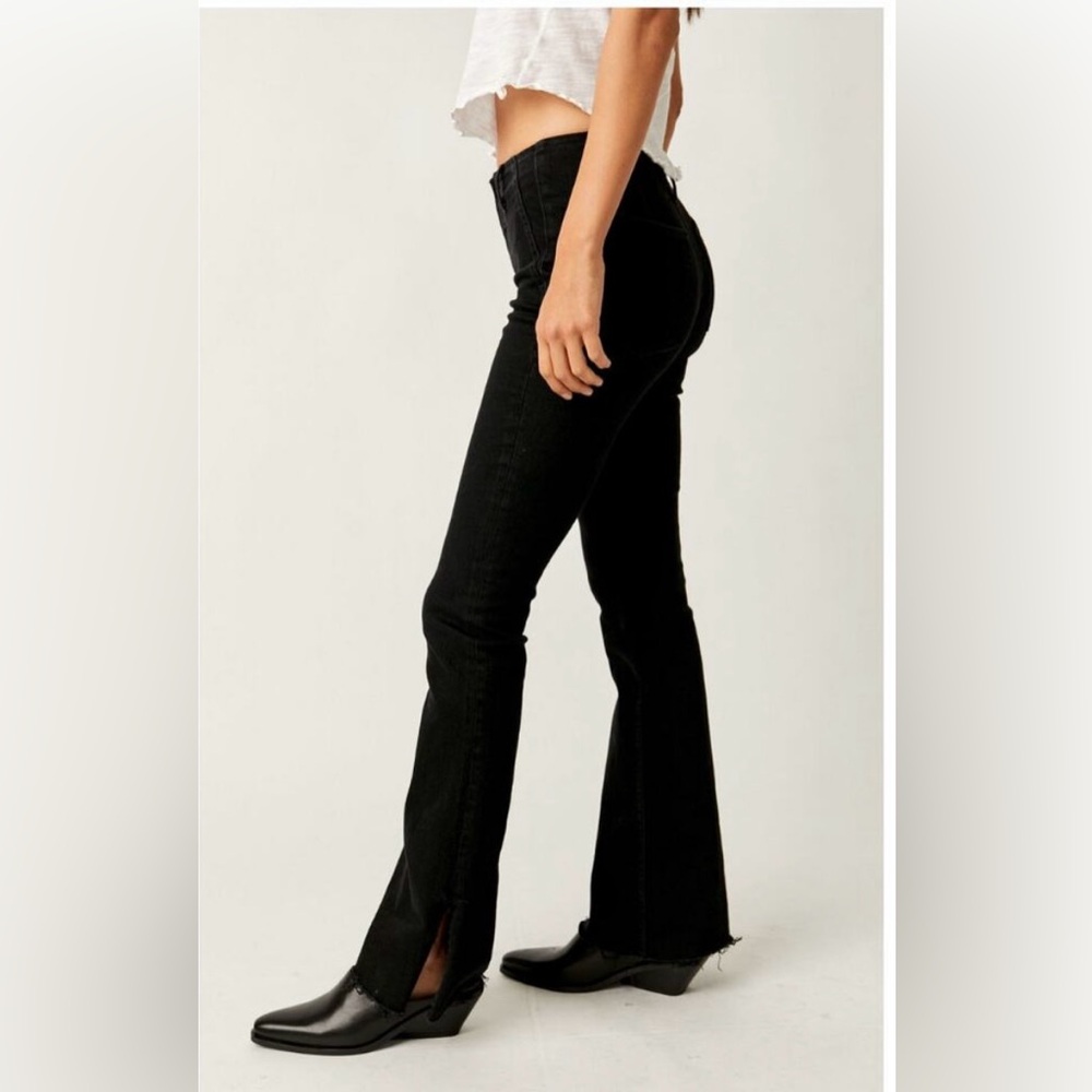 We the Free Level Up Slit Slim Flare jeans